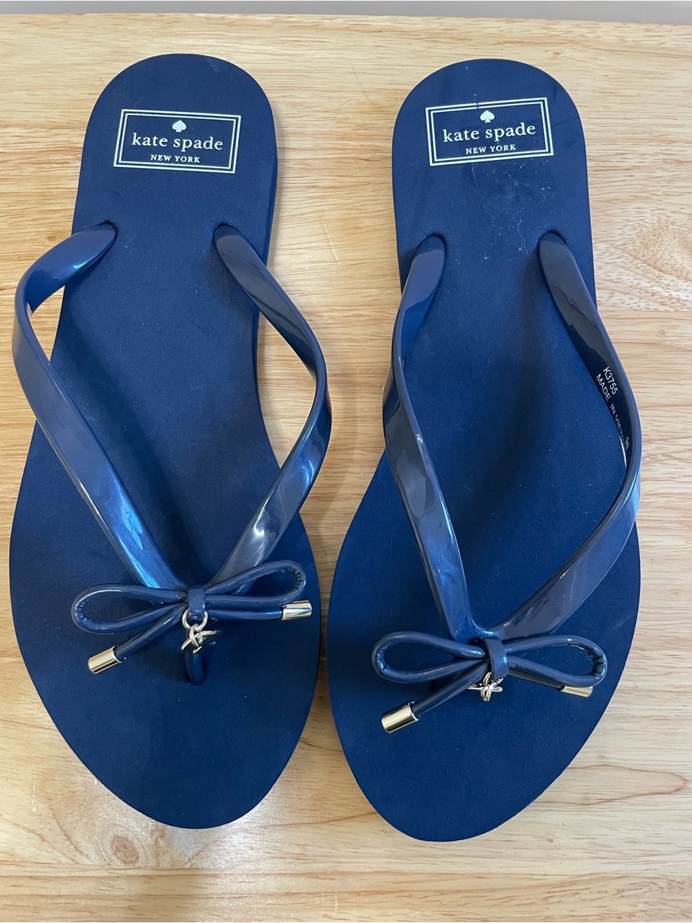 Kate Spade Foxy Bow Charm Flip Flop Navy Blue Sandals Size 9